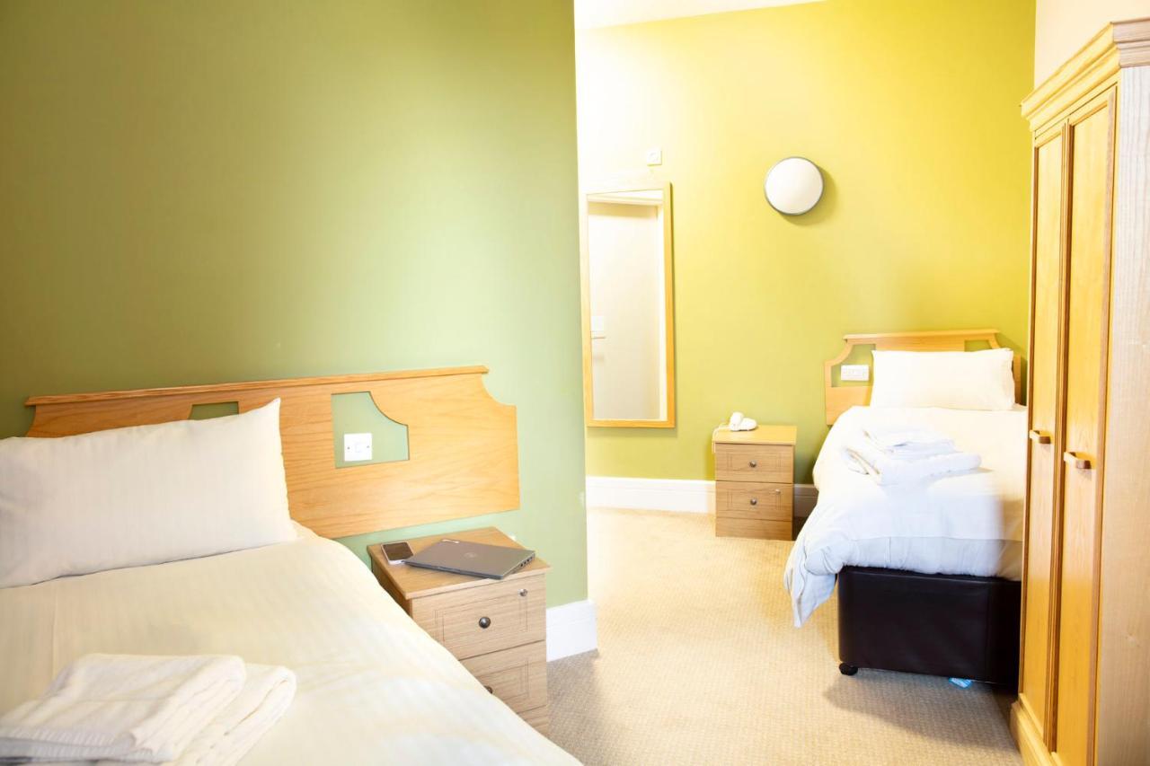 Отель Kents Hill Park Training & Conference Centre Милтон-Кейнс Экстерьер фото