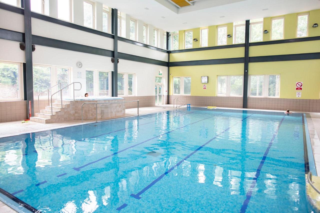 Отель Kents Hill Park Training & Conference Centre Милтон-Кейнс Экстерьер фото