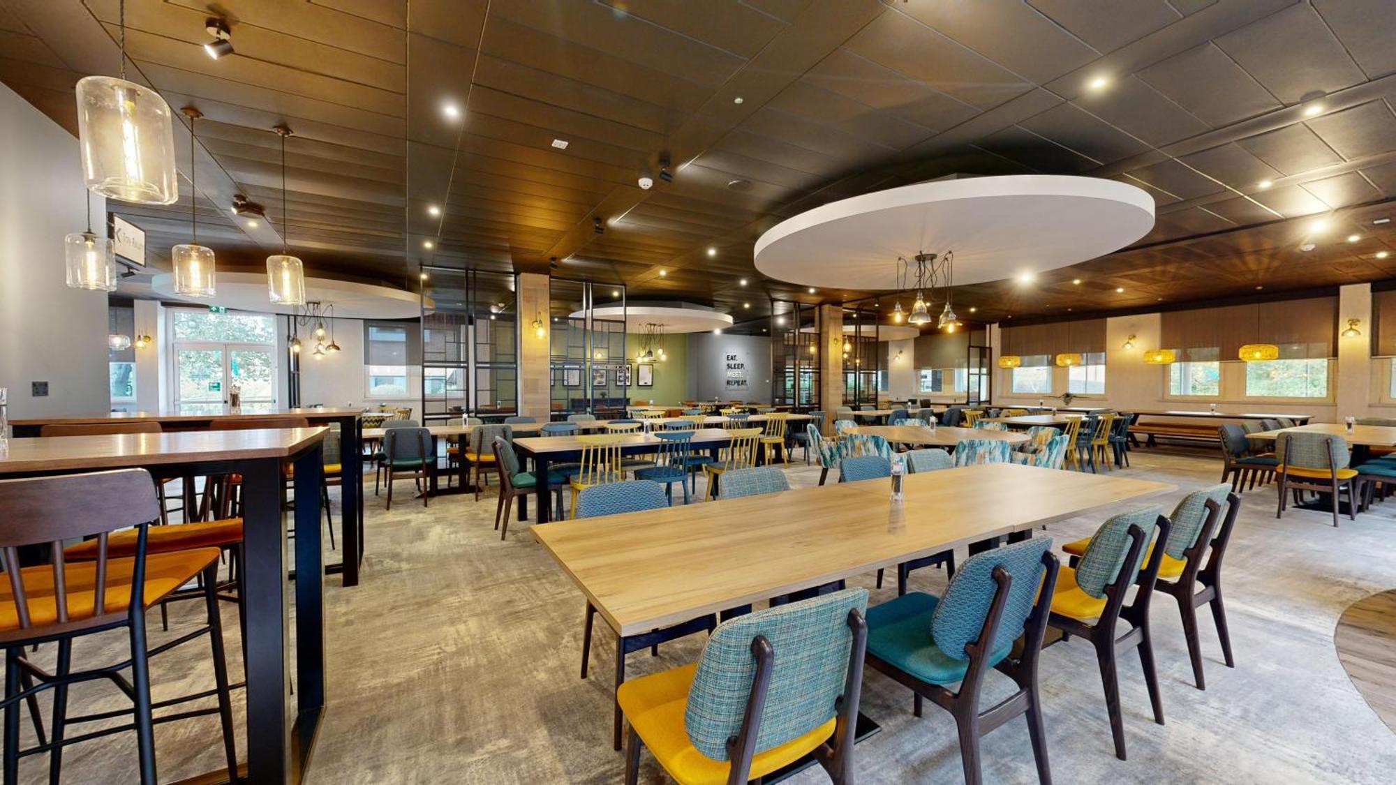 Отель Kents Hill Park Training & Conference Centre Милтон-Кейнс Экстерьер фото