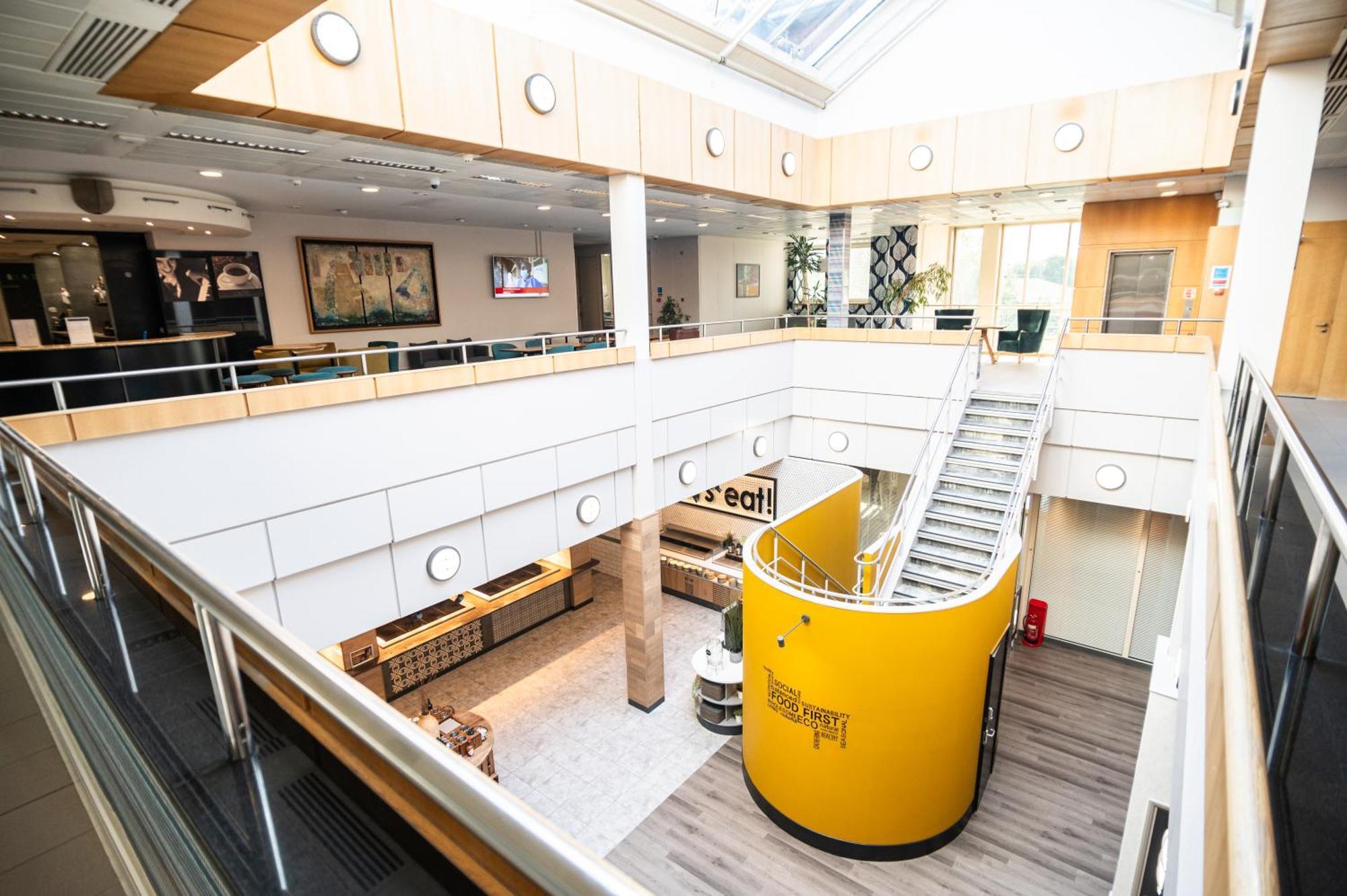 Отель Kents Hill Park Training & Conference Centre Милтон-Кейнс Экстерьер фото